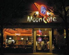 ＭＯＯＮ Ｃａｆｅ