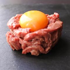 和牛ユッケも食べ放題