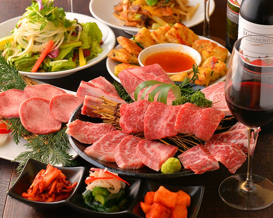 【お台場・焼肉】人気店がコラボ！老舗のA4・A5ランク焼肉も『KollaBo アクアシティお台場店』