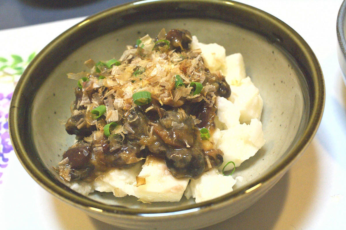 信州の伝統野菜、松代産長芋と北信濃の醤油豆