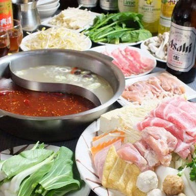 上海食苑 本店_【飲み放題付】☆☆二色火鍋+手作り点心食べ放題!! 4,800円☆☆