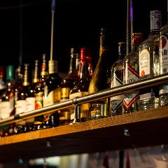 飲み放題メニューはカクテルやサワーなど約50種以上が楽しめる!