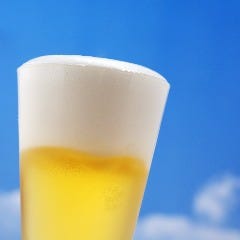 スーパードライや海外ビール、クラフトビールなど豊富な品揃え。