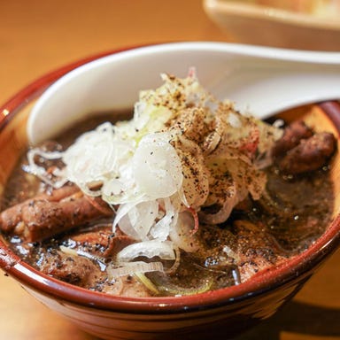 アカマル屋 東向島店_名物!黒もつ煮込み