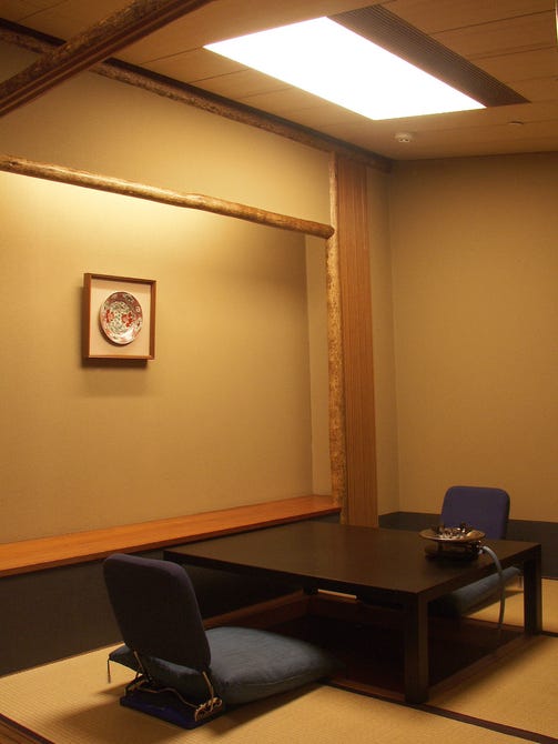 岡半 本店 銀座 鉄板焼き ぐるなび