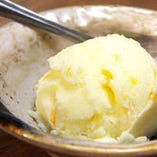 アイスクリーム　バニラ or 五穀米