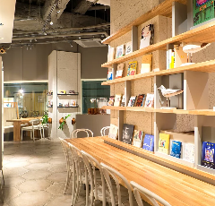 tables cook ＆ jonathans bookstore