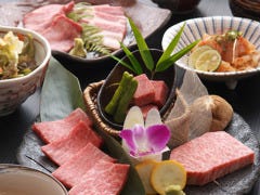 牛刺しと焼肉 仔虎 クリスロード店