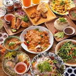 【大人気！カオマンガイ女子会コース】タイ料理の定番がずらりと揃った女子会向けのコースです！本格タイ料理がガールズトークを彩ります。※辛さの調節やパクチー別盛りなどの相談も承っております。