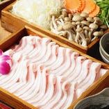 紀州岩清水豚のしゃぶしゃぶ鍋セット（※2人前よりご注文を承りしております）