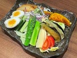 季節野菜の10品目サラダ
