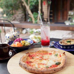 642 Pizza ロッシーニピザ 奈良市 ピザ ぐるなび
