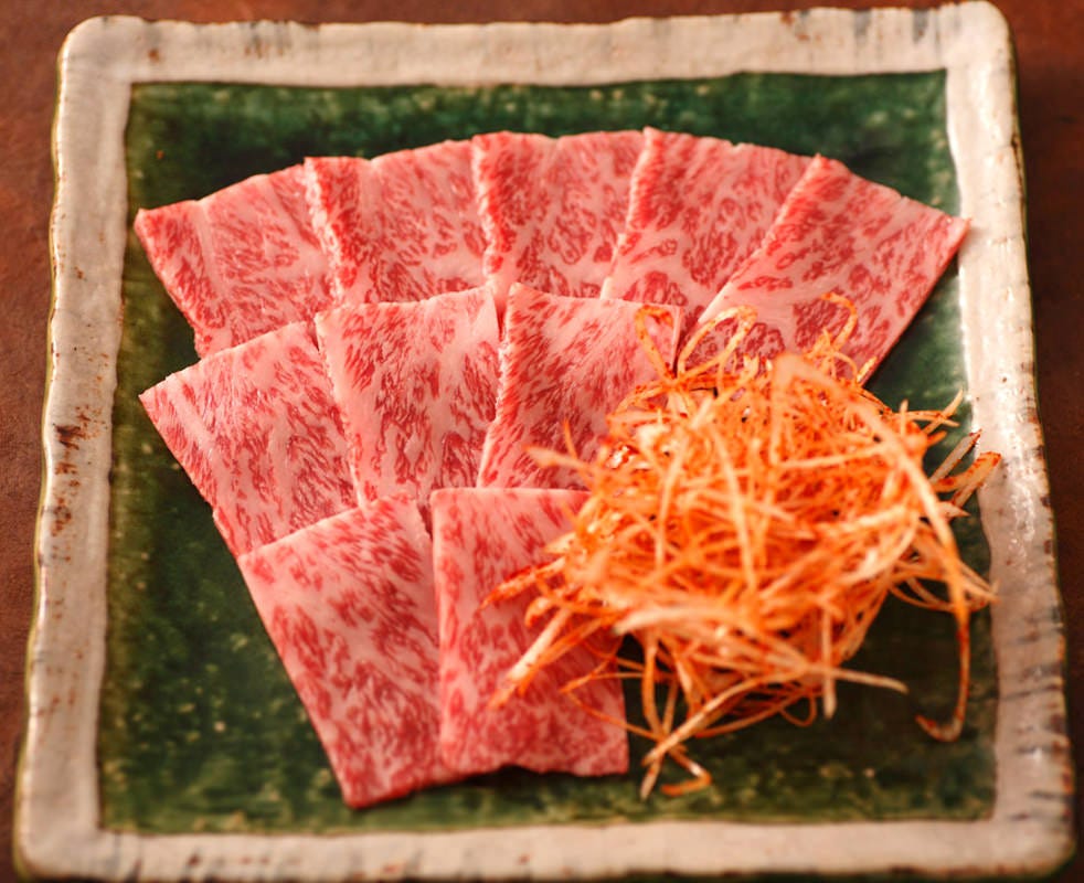 質の良いお肉が食べられる贅沢満喫コース全13品12,000円（税抜）