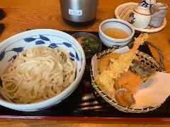踊るうどん 椿参道