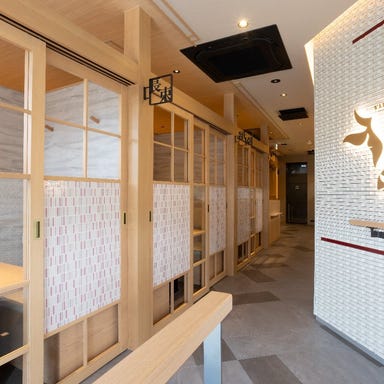 焼肉白李 大町店_テーブル席(4名様×4卓)(22名様×1卓)(6名様×3卓)