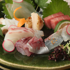 中洲 魚と肴 にし山_＜歓迎会・送別会・懇親会＞
大切な方と和やかなひとときを過ごすお集まりに