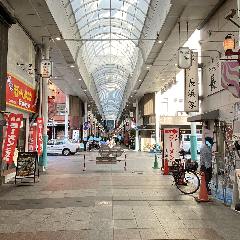 中洲 魚と肴 にし山_商店街のラーメン屋さんの角から右に曲がってください。