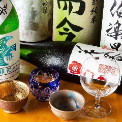 中洲 魚と肴 にし山_＜至福の飲み放題＞
厳選日替わり3種の日本酒をはじめ、多彩な取り揃えでご提供