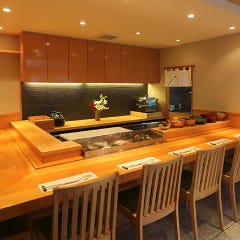 中洲 魚と肴 にし山_『店内丸ごと貸切』少人数様でも貸切ご利用が可能です（6～9名様）
