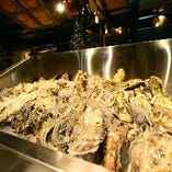 一年を通して美味しい牡蠣を国内45ヶ所、海外5ヶ所より厳選仕入れ