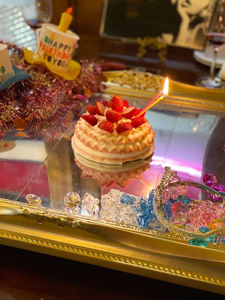 料理のみ 最高のお祝いに プレミアムアニバーサリーコース 豪華プレート付お花のバースデーケーキの詳細 個室 貸切 ビストロmu ミュウ 豊橋駅前店 豊橋 居酒屋 ぐるなび