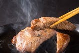 ●アグー豚のステーキ