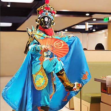 海底撈火鍋 川崎店_変面ショー&カンフー麺のパフォーマンスは必見!!