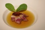 ☆北海道産鴨胸肉と
　　フォアグラのコンソメスープ