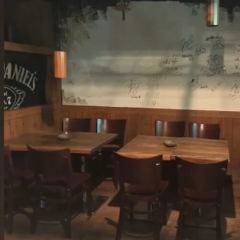 Goten’s bar