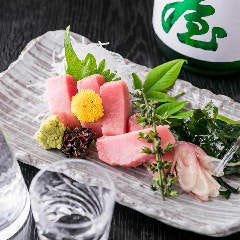 和食 こばやし 個室割烹_脂ののった鮪中トロはお酒がすすむ逸品です