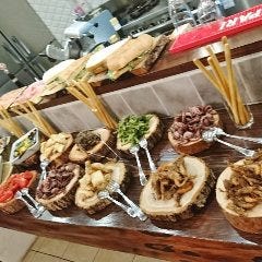 ご要望に応じてブッフェスタイルにも致します。