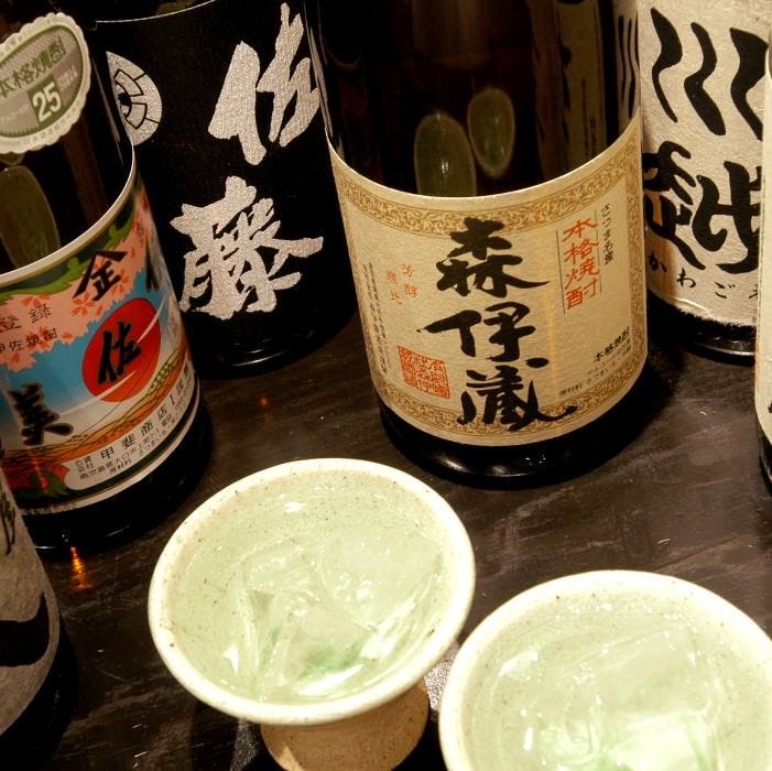 豊富な厳選酒。日本酒・焼酎・梅酒と
こだわり抜いた逸品揃い！