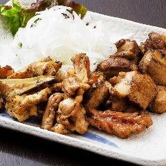 炭火焼鳥 たちばな 堺市駅前本店_バラ焼きミックス（鶏もも・せせり・むね軟骨）