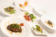 彩り鮮やかなシェフのお料理をランチタイムにも◎