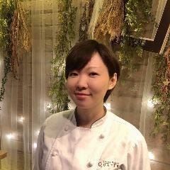 本町の大人バール 女性シェフのイタリア料理をどうぞ！