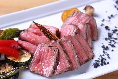 現地直送の新鮮食材のみを使用しています！