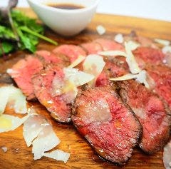 当店自慢のお料理をビュッフェ形式でお楽しみ下さい◎