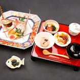 安芸茶寮特製の『お食い初め膳』ございます。