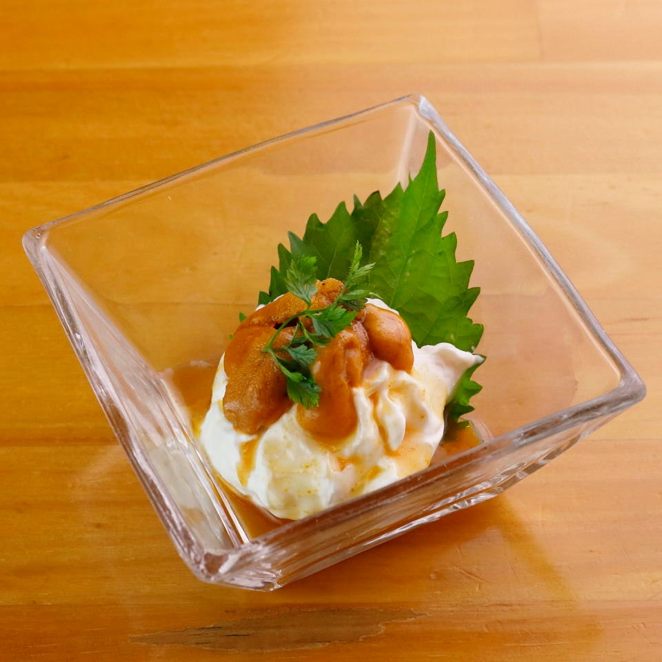 握りと串天ぷら 六 鮨と串天ぷらの店