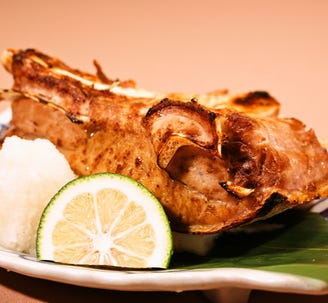 海鮮磯料理 磯くら 青葉台店 メニュー マグロかまの塩焼き ぐるなび