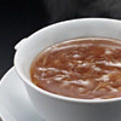 蟹肉入りふかひれスープ