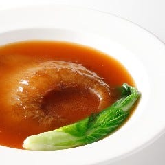 吉切鮫の特大ふかひれ姿煮