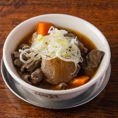 野菜たっぷり醤油味のもつ煮