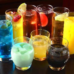 ビールはもちろんカクテルや果実酒など豊富にご用意したドリンク