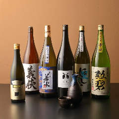 東海の地酒を中心に風味豊かな日本酒多彩に取り揃えております!