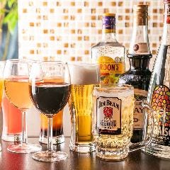 お酒はもちろんカフェ利用にぴったりなソフトドリンクも多彩