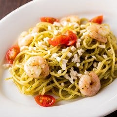 こしのある生パスタを使用した伝統の和風パスタをご提供
