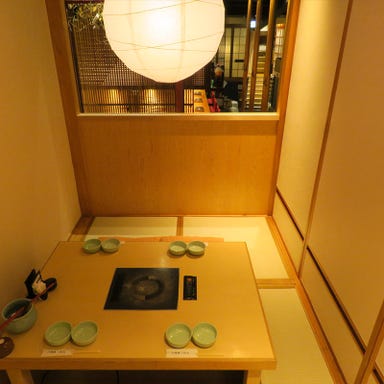 厳選和牛 しゃぶしゃぶ・すき焼き 祇園 牛禅_【完全個室:掘りごたつ席 : 2名~4名様】少人数向けの完全個室。女子会やデートに◎