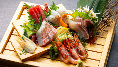 博多もつ鍋 馬肉 九州自慢 亀戸店