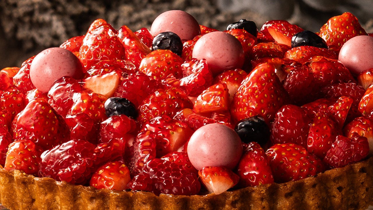 ビュッフェCafé and Restaurant こんにちは🌞✨ 本日よりランチビュッフェのメインメニューが